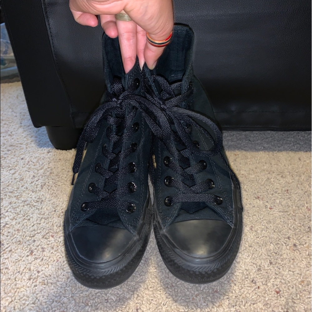 High top converse chuck taylors